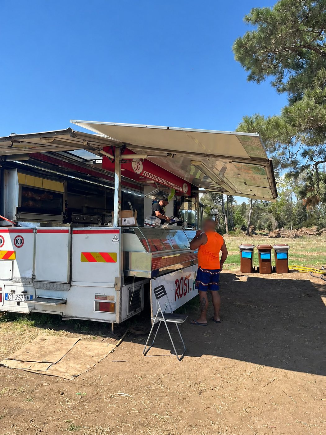 Food Truck vicino al parcheggio della Spiaggia di Cea